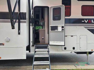 2026 Alliance RV Valor - Photo 8