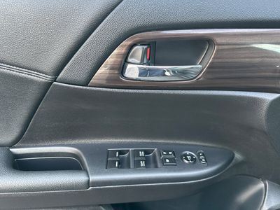 2016 Honda Accord - Photo 12