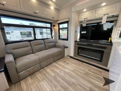 2026 Jayco Pinnacle - Photo 13