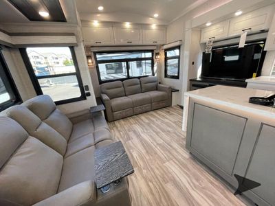 2026 Jayco Pinnacle - Photo 12