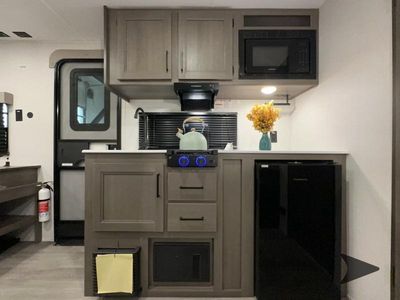 2026 Grand Design Transcend One - Photo 25