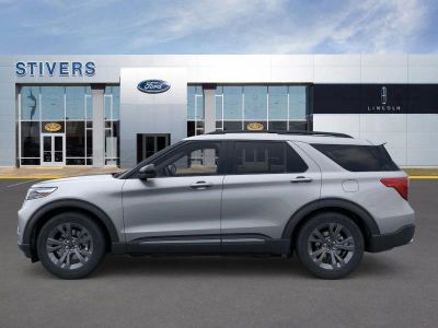 2022 Ford Explorer - Photo 3