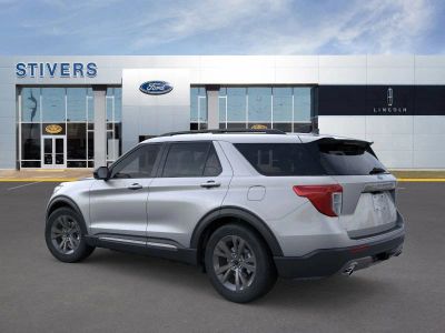 2022 Ford Explorer - Photo 4