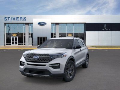 2022 Ford Explorer - Photo 2