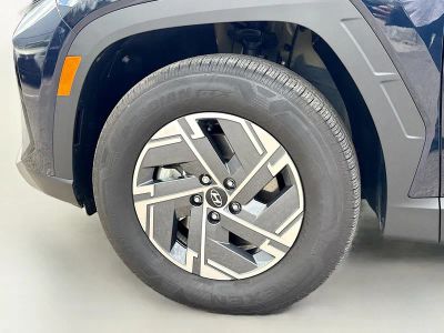 2025 Hyundai Tucson Hybrid — photo 42 view