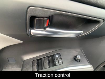 2022 Toyota Highlander XLE - Photo 12