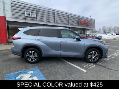 2022 Toyota Highlander XLE - Photo 4