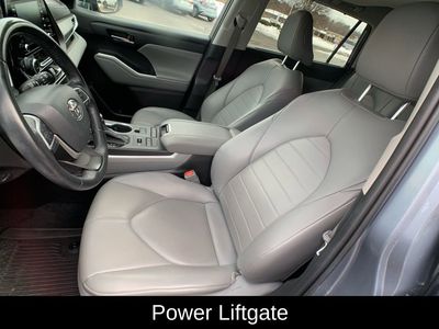 2022 Toyota Highlander XLE - Photo 14