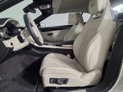 2025 Bentley Continental GT — photo 11 view