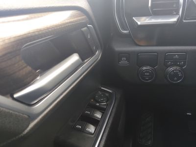 2025 Chevrolet Silverado 1500 — photo 21 view