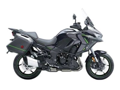 2025 Kawasaki Versys® 1100 SE LT ABS — front three-quarter view