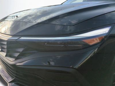 2026 Hyundai ELANTRA HYBRID — photo 10 view