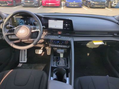 2026 Hyundai ELANTRA HYBRID — photo 16 view