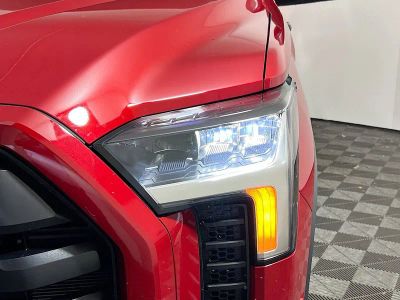 2025 Toyota Tundra — photo 9 view