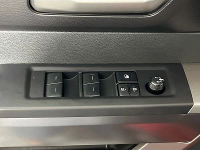 2025 Toyota Tundra — photo 14 view