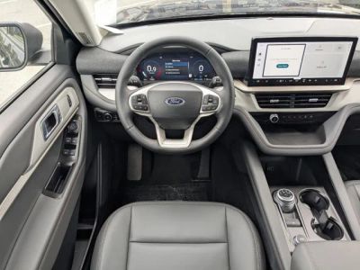 2026 Ford Explorer — photo 16 view