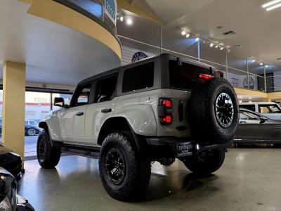 2024 Ford Bronco - Photo 2
