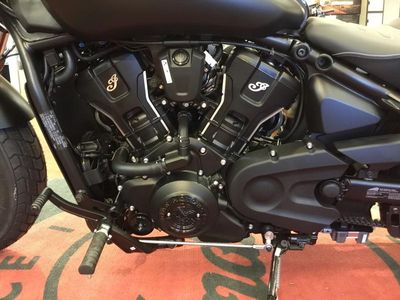 2025 Indian Motorcycle Scout Bobber Limited +Tech Black Smoke - Photo 9