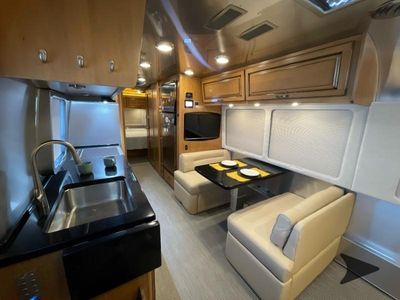 2019 Airstream Classic - Photo 11