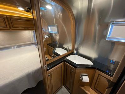 2019 Airstream Classic - Photo 37