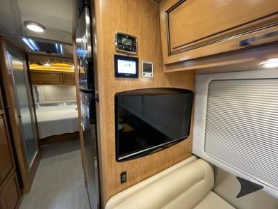 2019 Airstream Classic - Photo 26