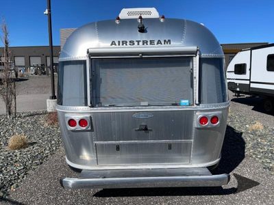 2019 Airstream Classic - Photo 4