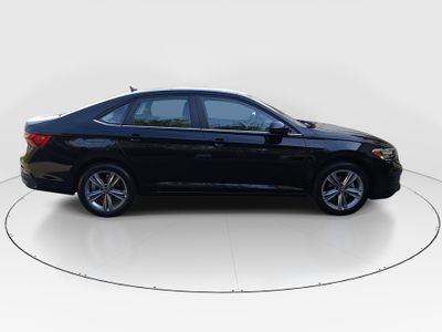 2024 Volkswagen Jetta — photo 8 view