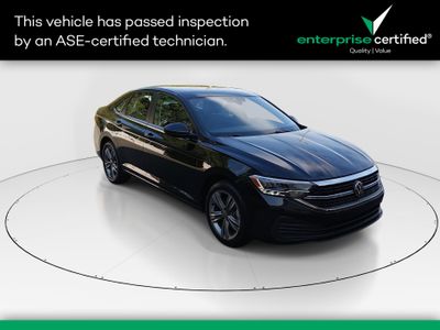 2024 Volkswagen Jetta SE Auto — front three-quarter view