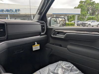2026 Chevrolet Silverado 1500 — photo 17 view