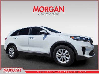 2020 Kia Sorento LX in White — front three-quarter view