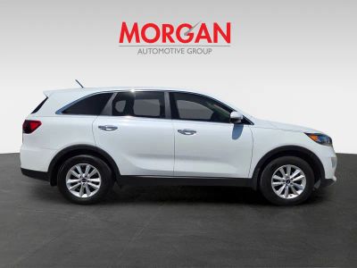 2020 Kia Sorento — side profile view