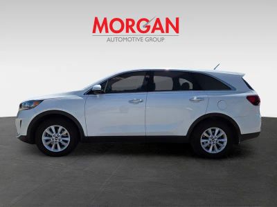 2020 Kia Sorento — engine compartment view