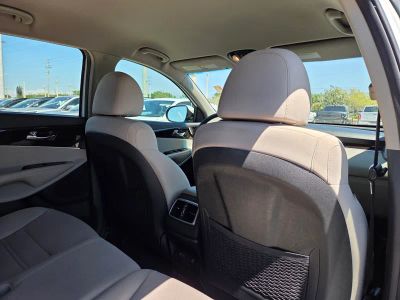 2020 Kia Sorento — photo 12 view