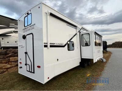2026 Forest River Cherokee Arctic Wolf - Photo 2