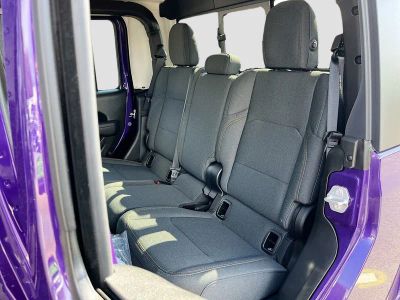 2026 Jeep Gladiator — photo 23 view