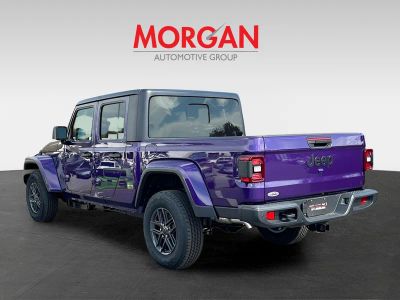 2026 Jeep Gladiator — detail view