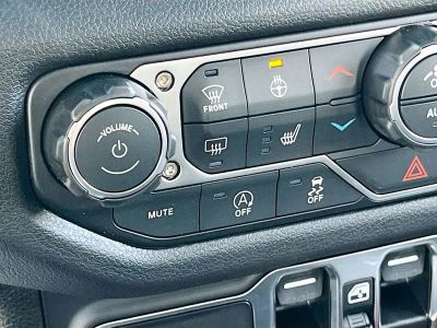 2026 Jeep Gladiator — photo 19 view