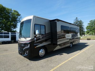 2026 Fleetwood Bounder - Photo 2