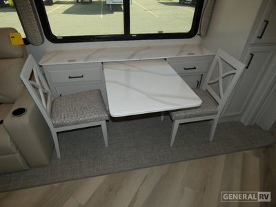 2026 Fleetwood Bounder - Photo 15
