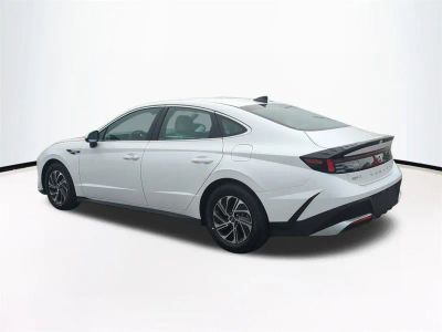 2026 Hyundai SONATA HYBRID — photo 7 view