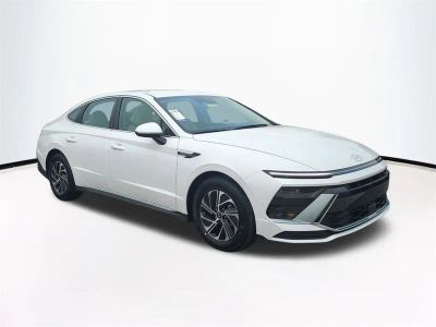 2026 Hyundai SONATA HYBRID — side profile view