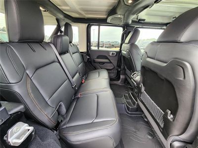 2026 2026 Jeep Wrangler - Photo 8