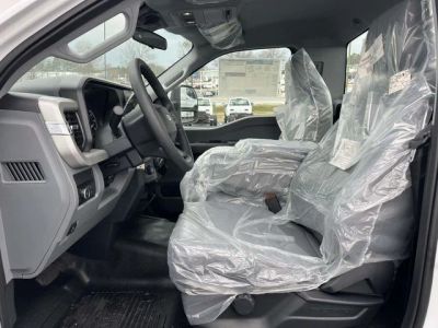 2026 Ford F-550SD - Photo 9