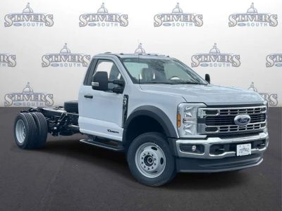 2026 Ford F-550SD - Photo 1