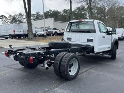 2026 Ford F-550SD - Photo 3