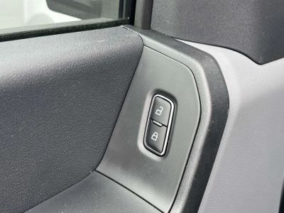 2026 Ford F-550SD - Photo 13