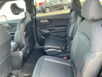 2027 Kia Telluride - Photo 17