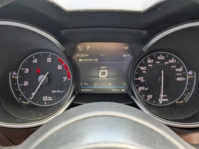 2019 Alfa Romeo Stelvio — photo 35 view
