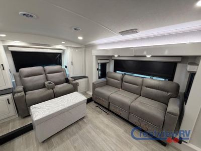 2026 Jayco Pinnacle - Photo 24