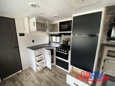 2024 Venture RV Stratus - Photo 39